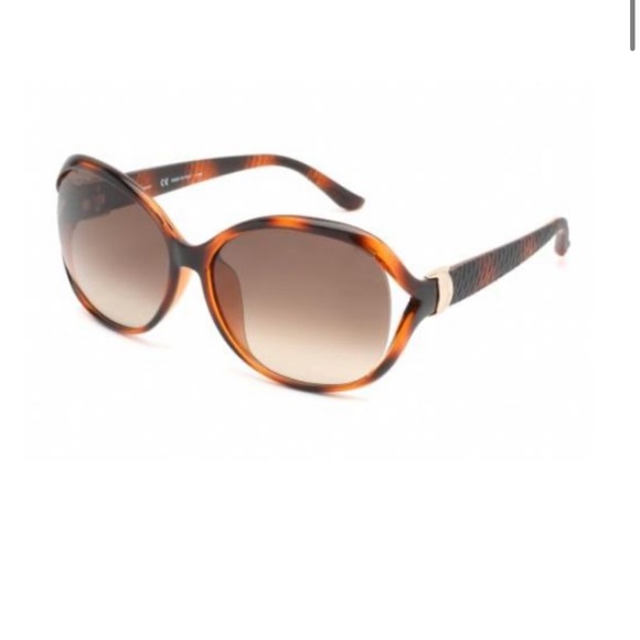 Salvatore Ferragamo Sunglasses
SF77OSA 214 Tortoise Brown
Gradient, new no box . - Picture 2 of 16